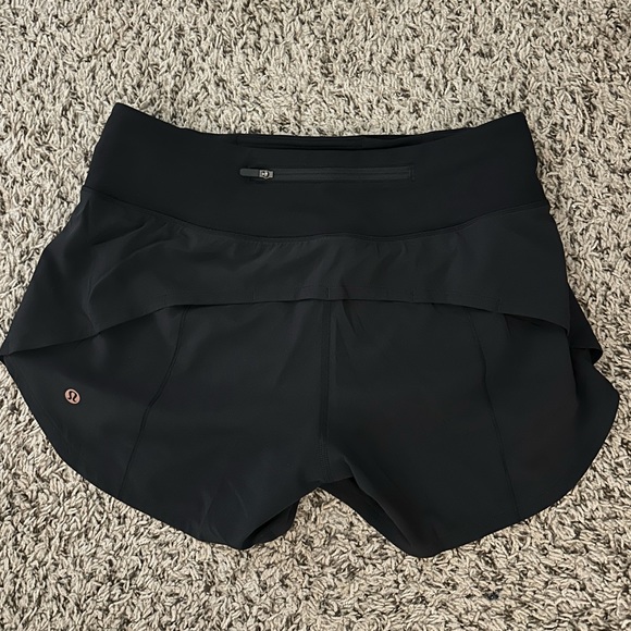 🖤NWT LULULEMON GRAPHIC SPEED UPS SPECIAL/ LIMITED EDITION! Mid rise size 4!🖤 - Picture 5 of 5